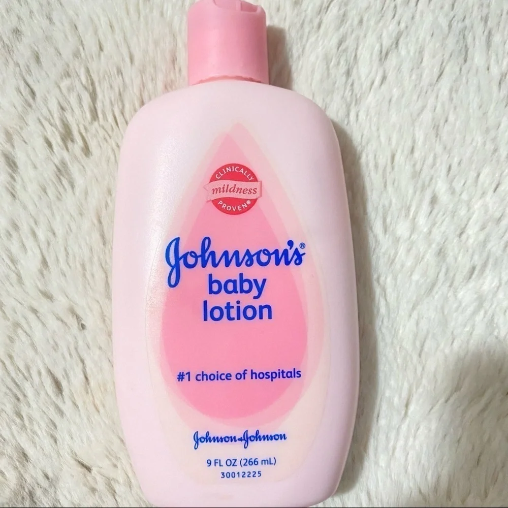 Bundle Johnson’s Baby Lotion Original Formula, Baby Shampoo & Head To Toe Wash - Picture 2 of 8